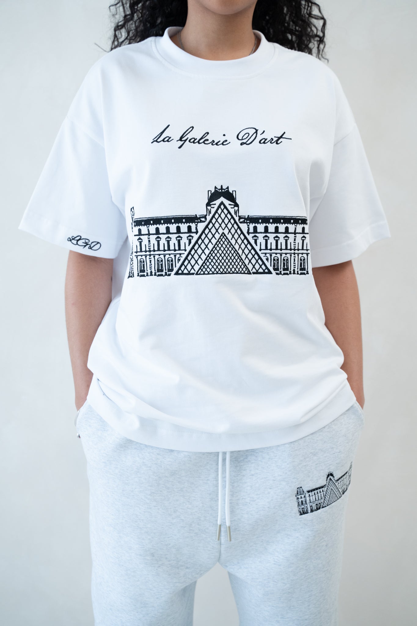 La Galerie D'art Heavyweight T-shirt